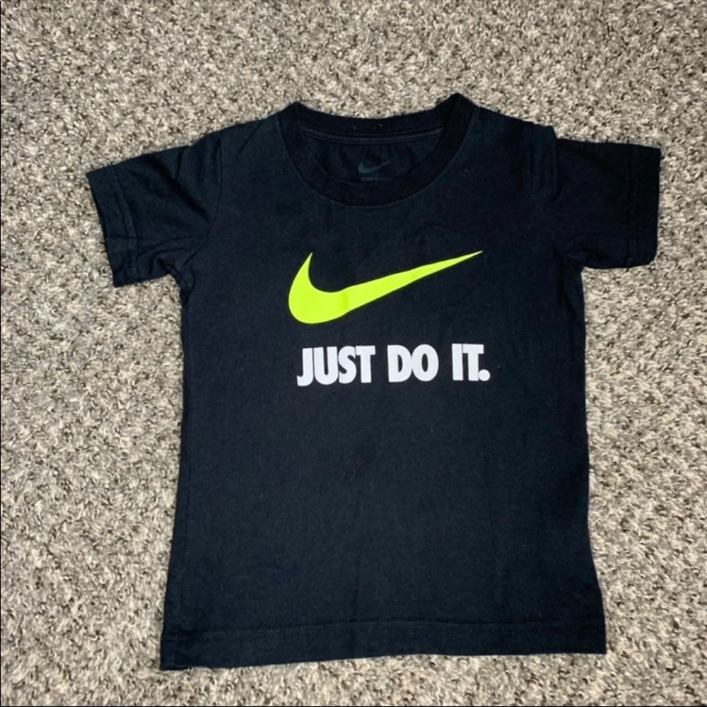 Nike Bundle - Picture 2 of 12
